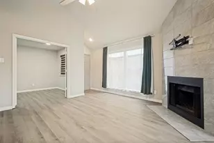 945 Ramblewood Dr, Lewisville, TX 75067 - Photo 7