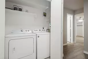 945 Ramblewood Dr, Lewisville, TX 75067 - Photo 23