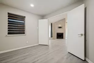 945 Ramblewood Dr, Lewisville, TX 75067 - Photo 15