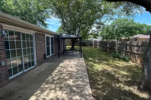 400 Indian Crest Dr, Saginaw, TX 76179 - Photo 17