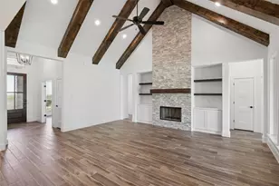 104 Oak Mdw Ln, Weatherford, TX 76085 - Photo 5