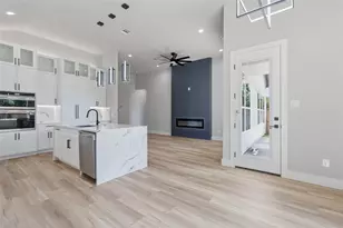 1736 Stoneman St, Dallas, TX 75215 - Photo 9