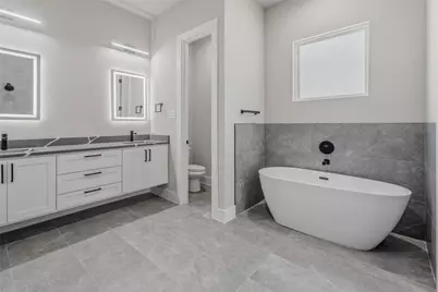 1736 Stoneman Street, Dallas, TX 75215 - Photo 7