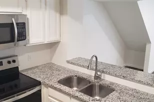 2312 Balsam Dr, Arlington, TX 76006 - Photo 5
