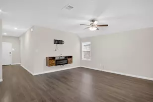 408 Stampede Ln, Princeton, TX 75407 - Photo 11