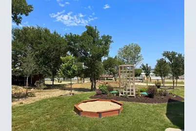 213 Meadow Pond Court, Runaway Bay, TX 76426 - Photo 25