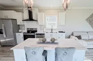 213 Meadow Pond Ct, Runaway Bay, TX 76426 - Photo 13