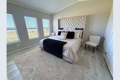 213 Meadow Pond Court, Runaway Bay, TX 76426 - Photo 9