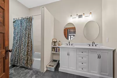 201 W Pecan Street, West, TX 76691 - Photo 9
