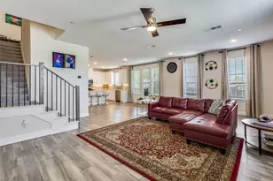 9073 Swallowtail St, Frisco, TX 75035 - Photo 3