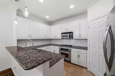 4263 Towne Lake Court, Irving, TX 75061 - Photo 9