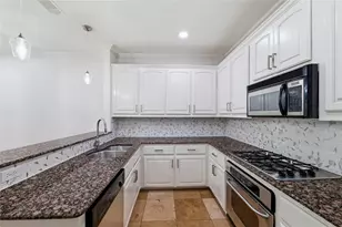 4263 Towne Lake Ct, Irving, TX 75061 - Photo 7
