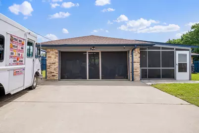 901 Lancaster Park Drive, Lancaster, TX 75146 - Photo 31