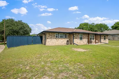 901 Lancaster Park Drive, Lancaster, TX 75146 - Photo 27