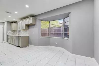 901 Lancaster Park Drive, Lancaster, TX 75146 - Photo 11