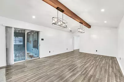 7027 Hunnicut Road, Dallas, TX 75227 - Photo 13