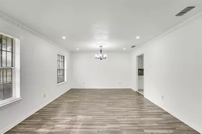 7027 Hunnicut Road, Dallas, TX 75227 - Photo 9