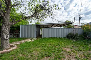 1004 N 7th St, Ballinger, TX 76821 - Photo 31