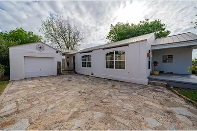 1004 N 7th Street, Ballinger, TX 76821 - Photo 5
