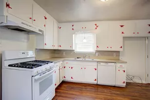213 Sheri Ln, Hurst, TX 76053 - Photo 7