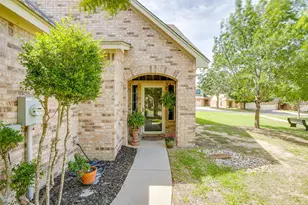 205 Greathouse Village, Decatur, TX 76234 - Photo 5