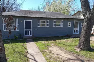 632 E Sears St, Denison, TX 75021 - Photo 1
