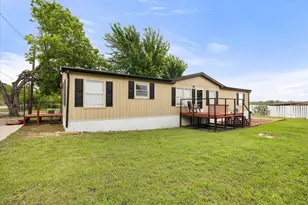 5821 Parkside Ct, Granbury, TX 76048 - Photo 33