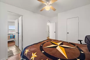 5821 Parkside Ct, Granbury, TX 76048 - Photo 25