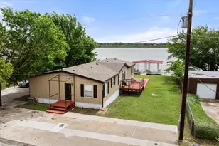 5821 Parkside Ct, Granbury, TX 76048 - Photo 27