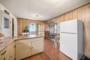 909 S Carlton St, Ennis, TX 75119 - Photo 9