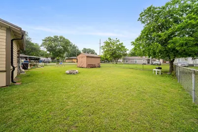 909 S Carlton Street, Ennis, TX 75119 - Photo 23