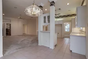 4734 Village Oak Dr, Arlington, TX 76017 - Photo 11