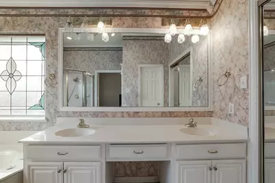 4734 Village Oak Drive, Arlington, TX 76017 - Photo 21