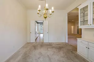 4734 Village Oak Dr, Arlington, TX 76017 - Photo 5
