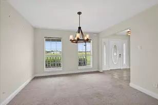 626 E Eubank St, Mabank, TX 75147 - Photo 11