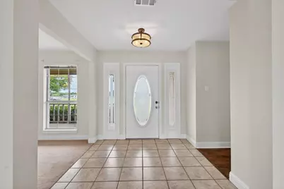 626 E Eubank Street, Mabank, TX 75147 - Photo 5