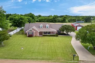 626 E Eubank St, Mabank, TX 75147 - Photo 27