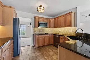 626 E Eubank St, Mabank, TX 75147 - Photo 9
