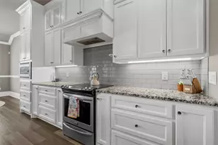 609 Hunton Ln, Robinson, TX 76706 - Photo 11