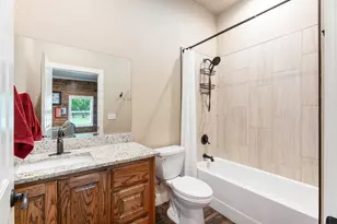 10008 Flight Plan Dr, Granbury, TX 76049 - Photo 37