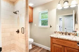 10008 Flight Plan Dr, Granbury, TX 76049 - Photo 15