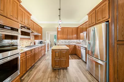 10008 Flight Plan Drive, Granbury, TX 76049 - Photo 11