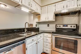 7640 W Greenway Blvd, Dallas, TX 75209 - Photo 11