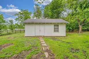311 E Newland, Robinson, TX 76706 - Photo 31
