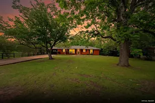 311 E Newland, Robinson, TX 76706 - Photo 33