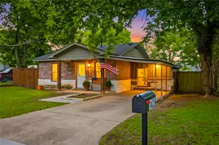 1428 S Austin St, Sherman, TX 75090 - Photo 1