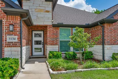 1134 Vintage Avenue, Gainesville, TX 76240 - Photo 3