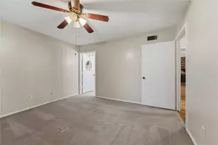 1729 Jenkins Ln, Glenn Heights, TX 75154 - Photo 13