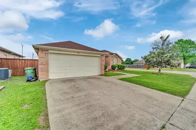 2207 Hickory Wood Trail, Arlington, TX 76018 - Photo 3