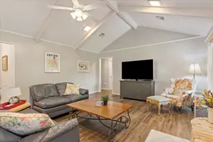9920 Sandalwood Dr, Woodway, TX 76712 - Photo 11